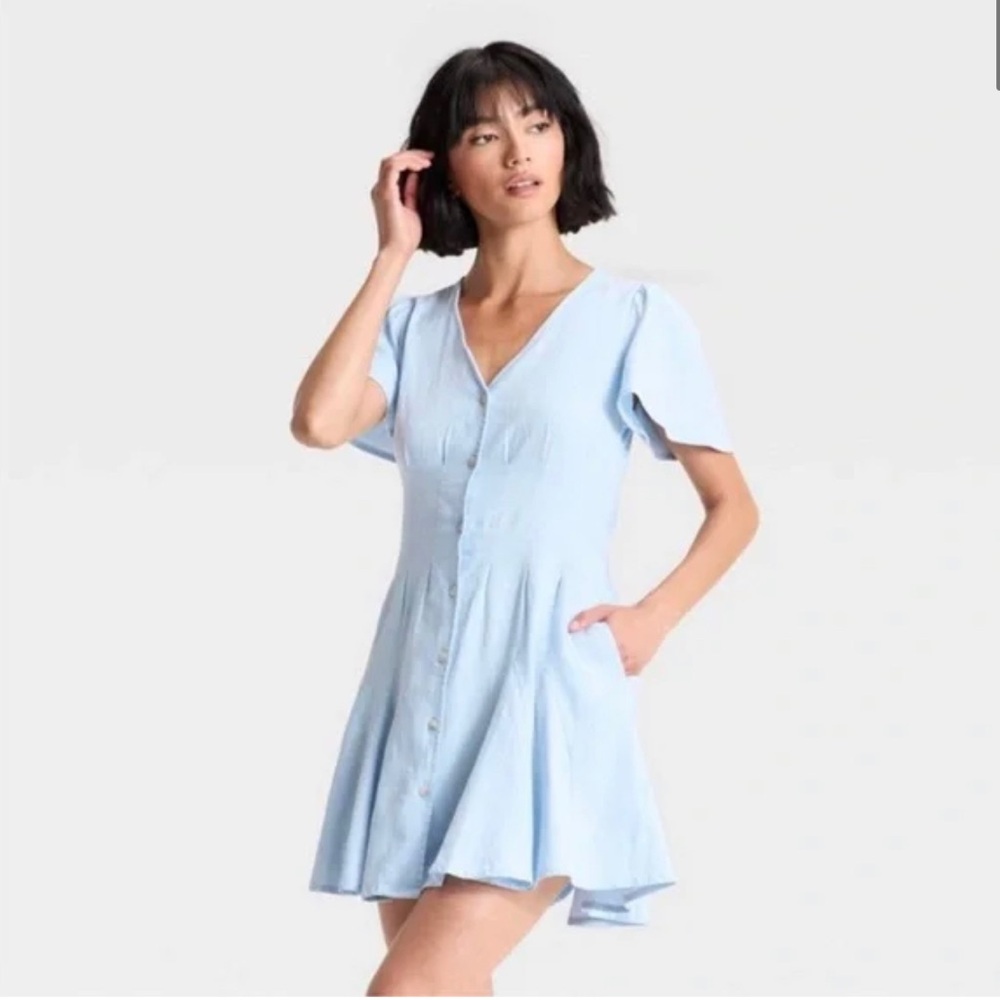 Universal Thread Light Blue Button-Down Pocket Dr… - image 1